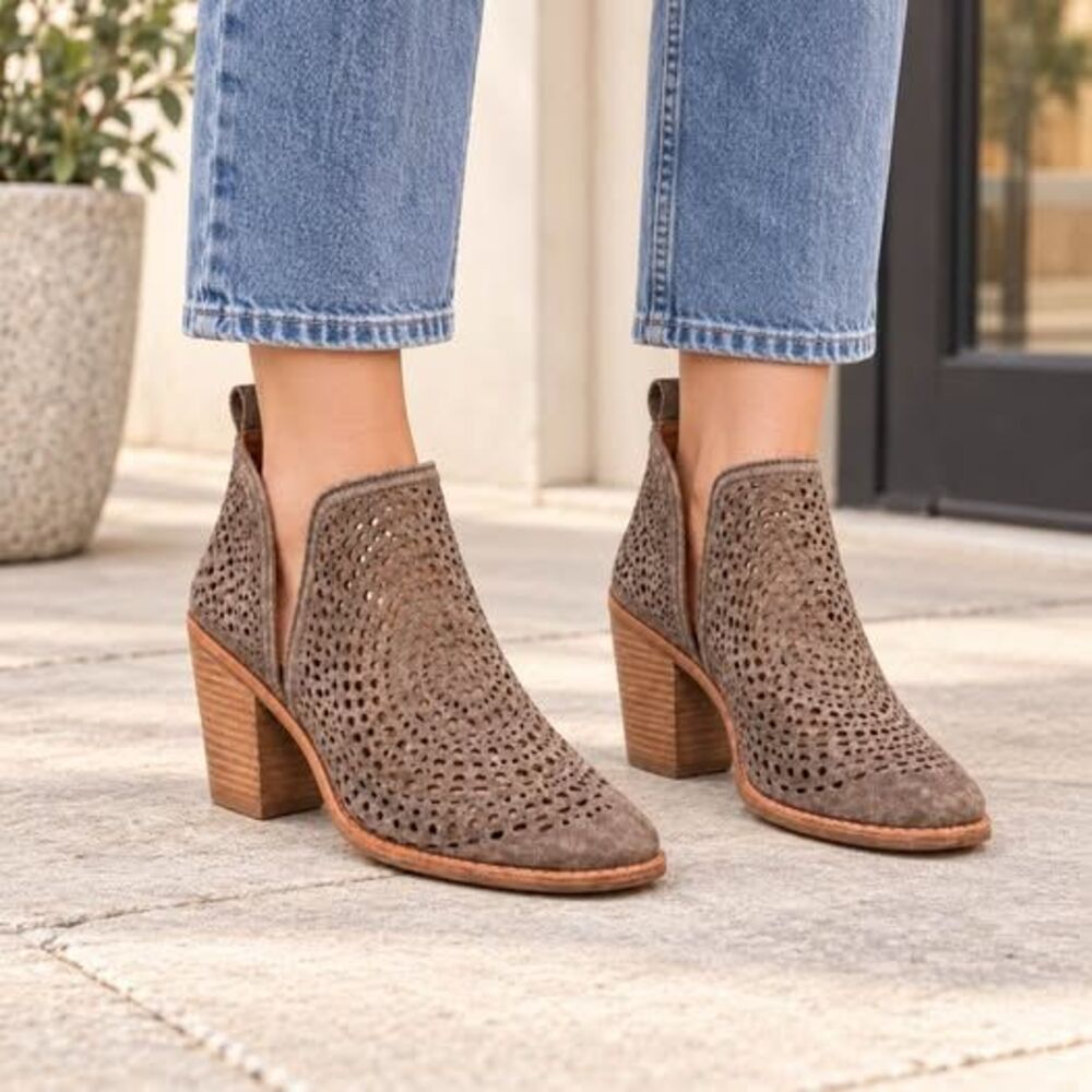Jeffrey Campbell Taggart Cutout Suede Booties Taupe Gray Women’s 8.5